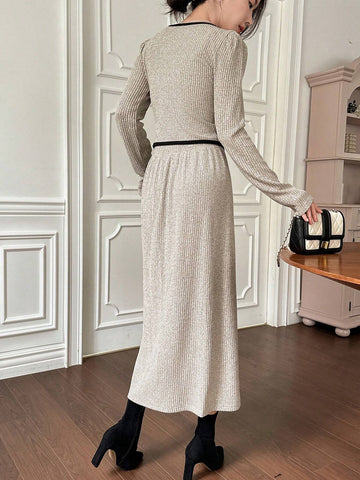 DAZY Women's 2-Piece Set: Contrast Color Trim Blouse & A-Line Skirt