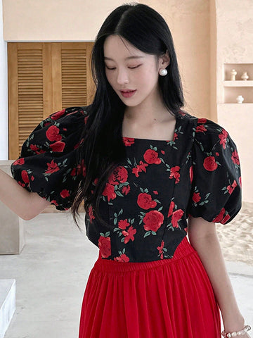 DAZY Women's All-Over Floral Print Square Neck Collar Puff Sleeve Cropped Shirt,