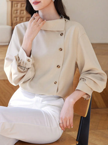 DAZY Women's Asymmetric Hem Collared Blouse, Ladylike