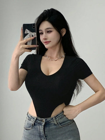 DAZY Women's Basic Solid Color Short Sleeve Bodysuit