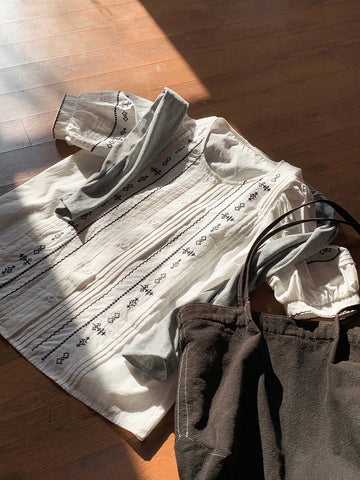 DAZY Women's Bohemian Short Sleeve Embroidered Blouse,