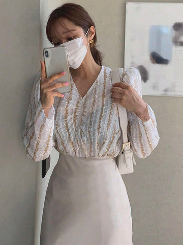 DAZY Women's Color-Blocked Striped V-Neck Puff Sleeve Blouse