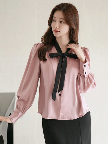 DAZY Women's Contrast Color Ribbon Collar Long Sleeve Blouse