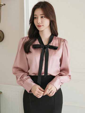 DAZY Women's Contrast Color Ribbon Collar Long Sleeve Blouse