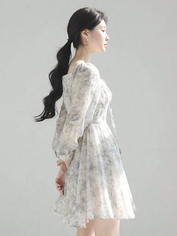 DAZY Women's Ditsy Floral Square Neck Long Sleeve Short Floral Dress