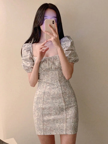 DAZY Women's Ditsy Floral Square Neck Pleat Detail Elegant Dress