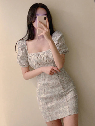 DAZY Women's Ditsy Floral Square Neck Pleat Detail Elegant Dress