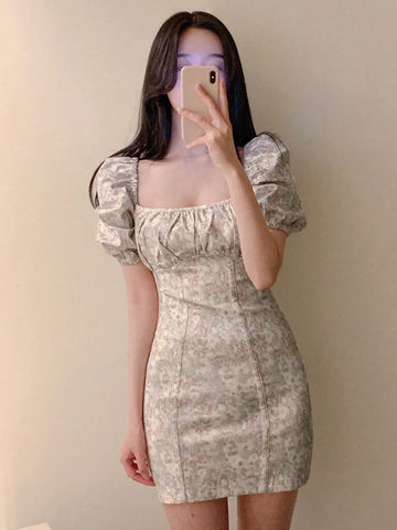 DAZY Women's Ditsy Floral Square Neck Pleat Detail Elegant Dress