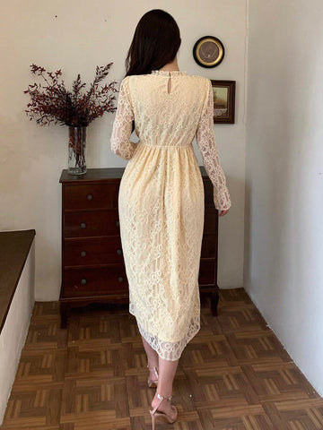 DAZY Women's Elegant Lace Waist Cinching Long Sleeve Solid Color Round Neck Dress, Spring/Summer