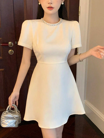 DAZY Women's Fashionable Solid Color Round Neck Elegant A-Line Dress