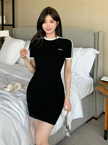 DAZY Women's Fitted Embroidery Bow Decor Short Sleeve Short Dress