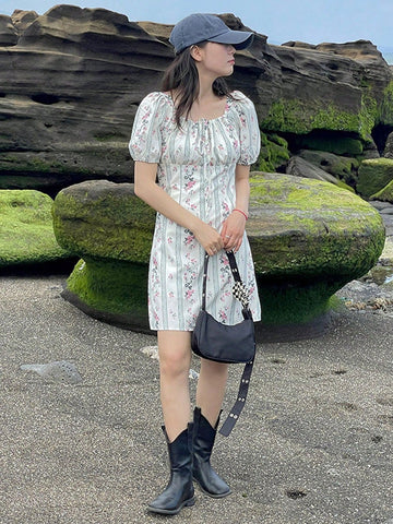 DAZY Women's Floral Print Short Puff Sleeve Dress