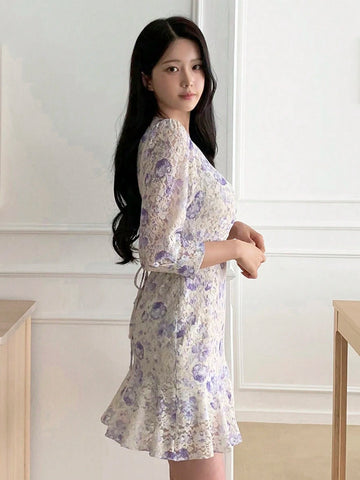 DAZY Women's Floral V-Neck Ruffle Hem Casual Dress