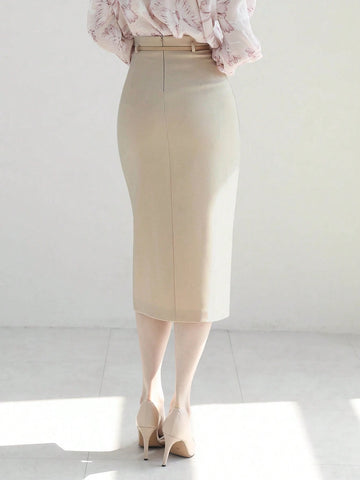 DAZY Women's Knee Length Mid-Rise Workwear Skirt