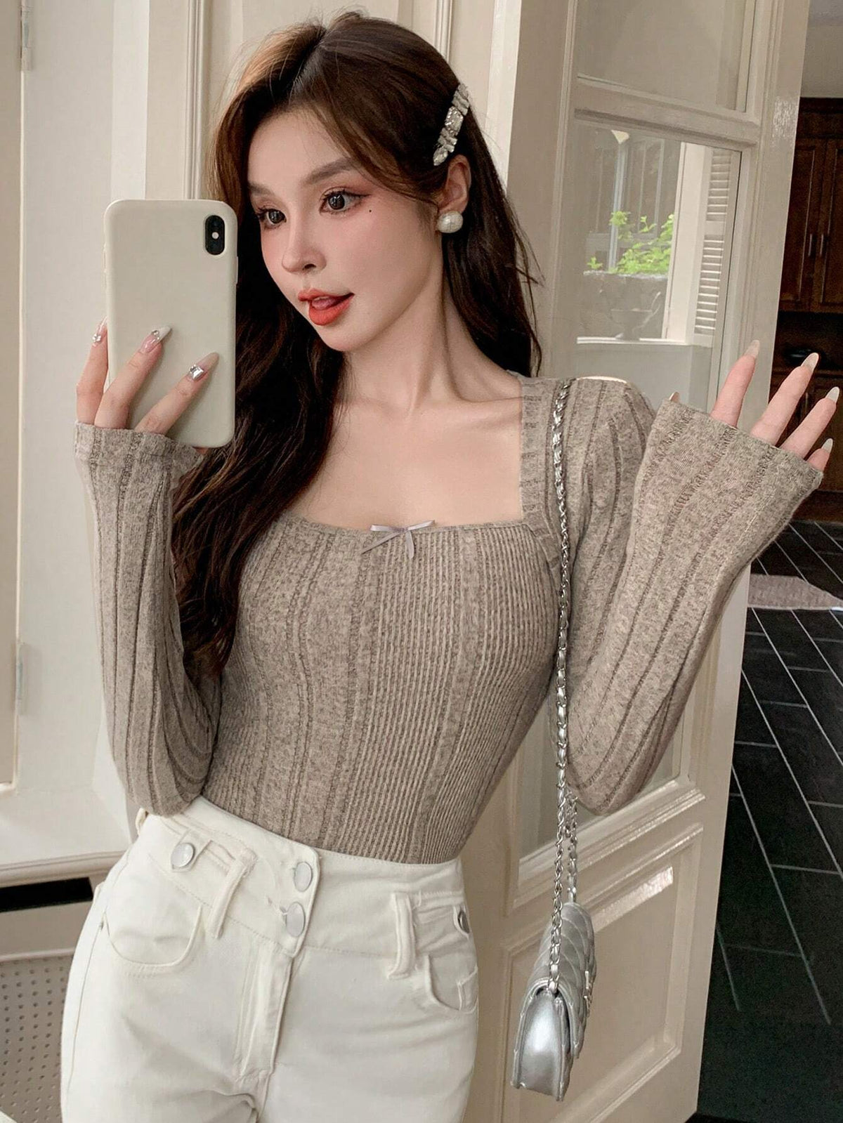 DAZY Women's Long Sleeve Bowknot Decor Square Neck T-Shirt