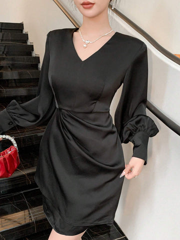 DAZY Women's Long Sleeve Solid Color Minimalist V-Neck Elegant Dress