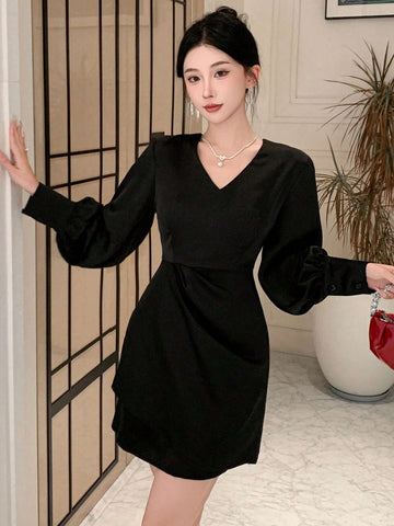 DAZY Women's Long Sleeve Solid Color Minimalist V-Neck Elegant Dress