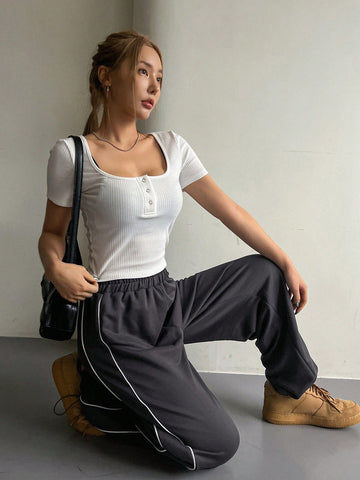 DAZY Women's Loose Fit Jogger Sweatpants With Elastic Waistband And Drawstring Hem