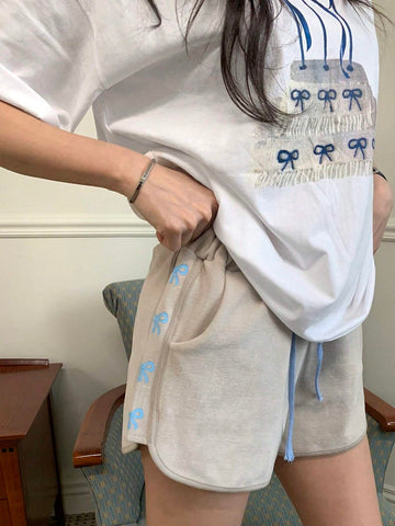 DAZY Women's Loose Fit Short Sleeve T-Shirt With Printed Pattern