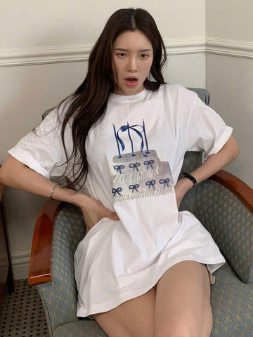 DAZY Women's Loose Fit Short Sleeve T-Shirt With Printed Pattern