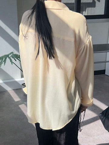 DAZY Women's Loose Solid Color Turndown Collar Pocket Casual Shirt, Spring/Autumn