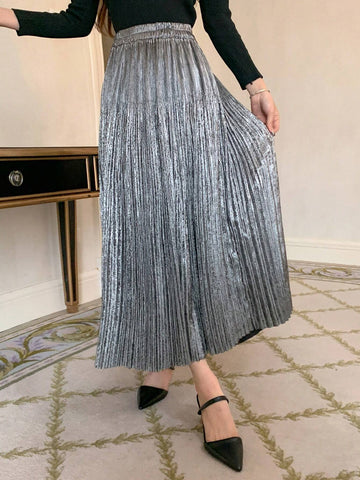 DAZY Women's Metallic Pleated Mid-Length Skirt