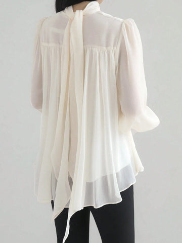 DAZY Women's Minimalist High Neck Long Sleeve Top, Casual Everyday Wear