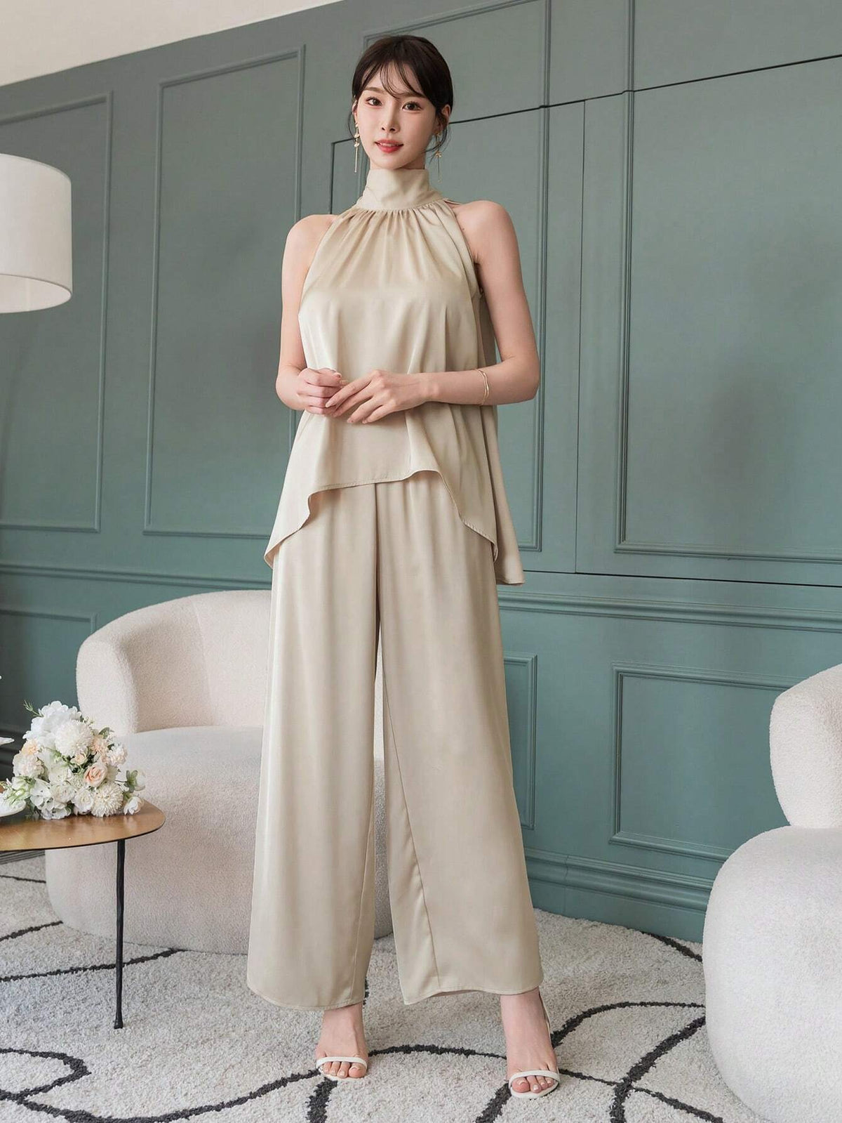 DAZY Women's Monochromatic V-Neck Sleeveless Camisole And Wide Leg Pants Two-Piece Set