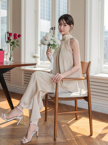 DAZY Women's Monochromatic V-Neck Sleeveless Camisole And Wide Leg Pants Two-Piece Set