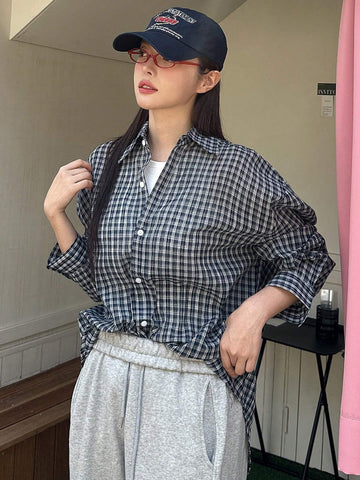 DAZY Women's Plaid Oversized Turndown Collar Shirt, Autumn