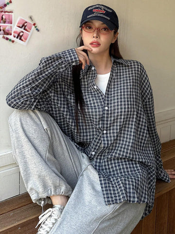 DAZY Women's Plaid Oversized Turndown Collar Shirt, Autumn