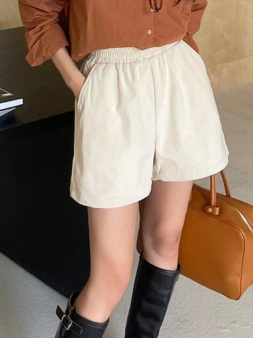 DAZY Women's Plain Pocket Relaxed Corduroy Shorts