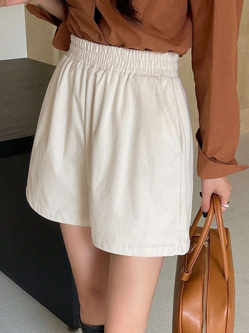 DAZY Women's Plain Pocket Relaxed Corduroy Shorts