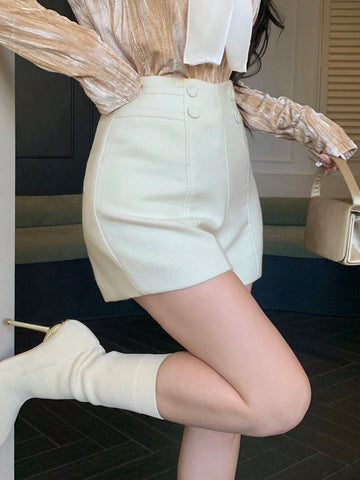 DAZY Women's Plain Rivet Textured Shorts, Minimalist Style For Casual Everyday Wear