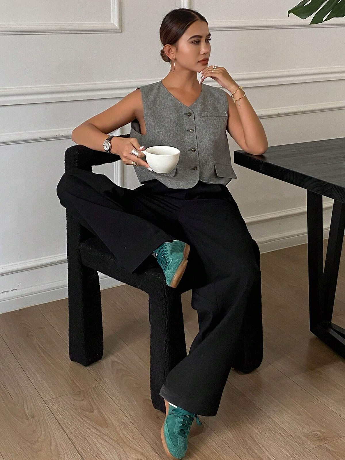 DAZY Women's Plain Single-Breasted V-Neck Casual Vest Shirt For Autumn