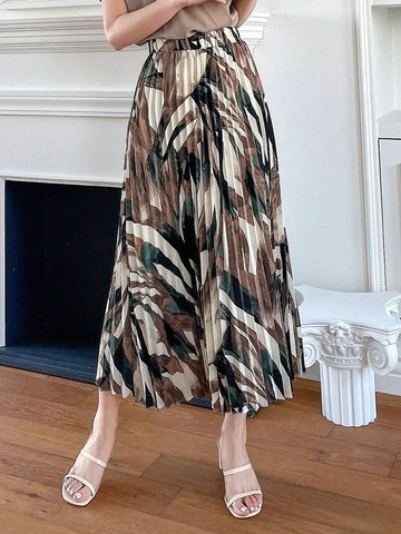 DAZY Women's Pleated Skirt With Plant Print