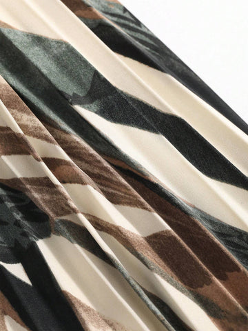 DAZY Women's Pleated Skirt With Plant Print