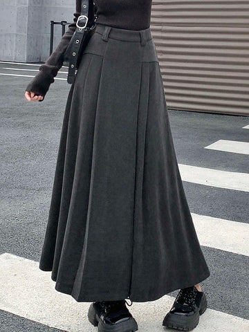 DAZY Women's Pleated Skirt