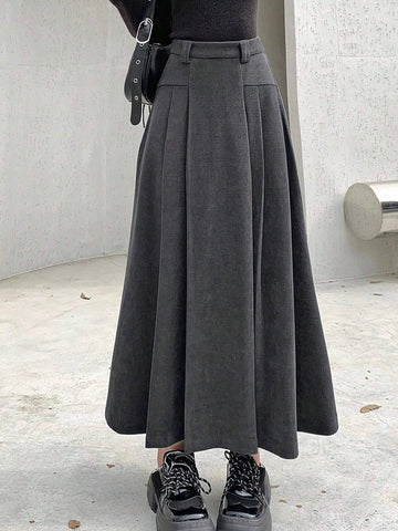 DAZY Women's Pleated Skirt