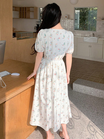 Women's Sleeveless Back Strap Tie With Embroidery Detailing Dress