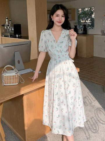 Women's Sleeveless Back Strap Tie With Embroidery Detailing Dress