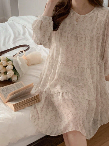 DAZY Women's Round Neck Mid-Length Floral Print Dress