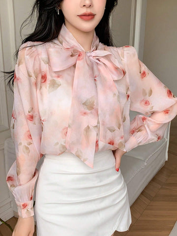 DAZY Women's Short Sleeve Chiffon Printed Blouse With Bow Tie