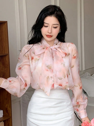 DAZY Women's Short Sleeve Chiffon Printed Blouse With Bow Tie