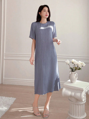 DAZY Women's Short Sleeve Dress With Round Neckline And Pleated Design