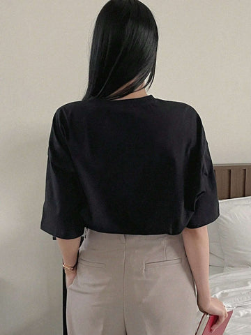 DAZY Women's Short Sleeve T-Shirt With Bowknot Design And Round Neck