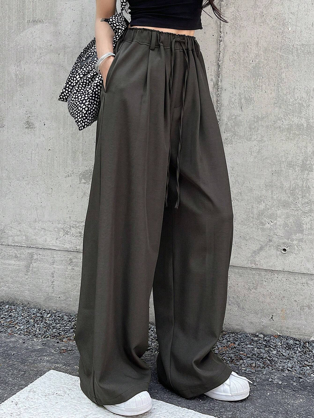 DAZY Women's Solid Color Drawstring Waist Wide-Leg Casual Pants