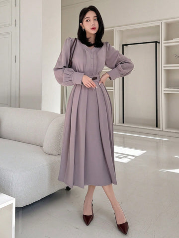 DAZY Women's Solid Color Dress With Pleats And Leather Buckle Decoration