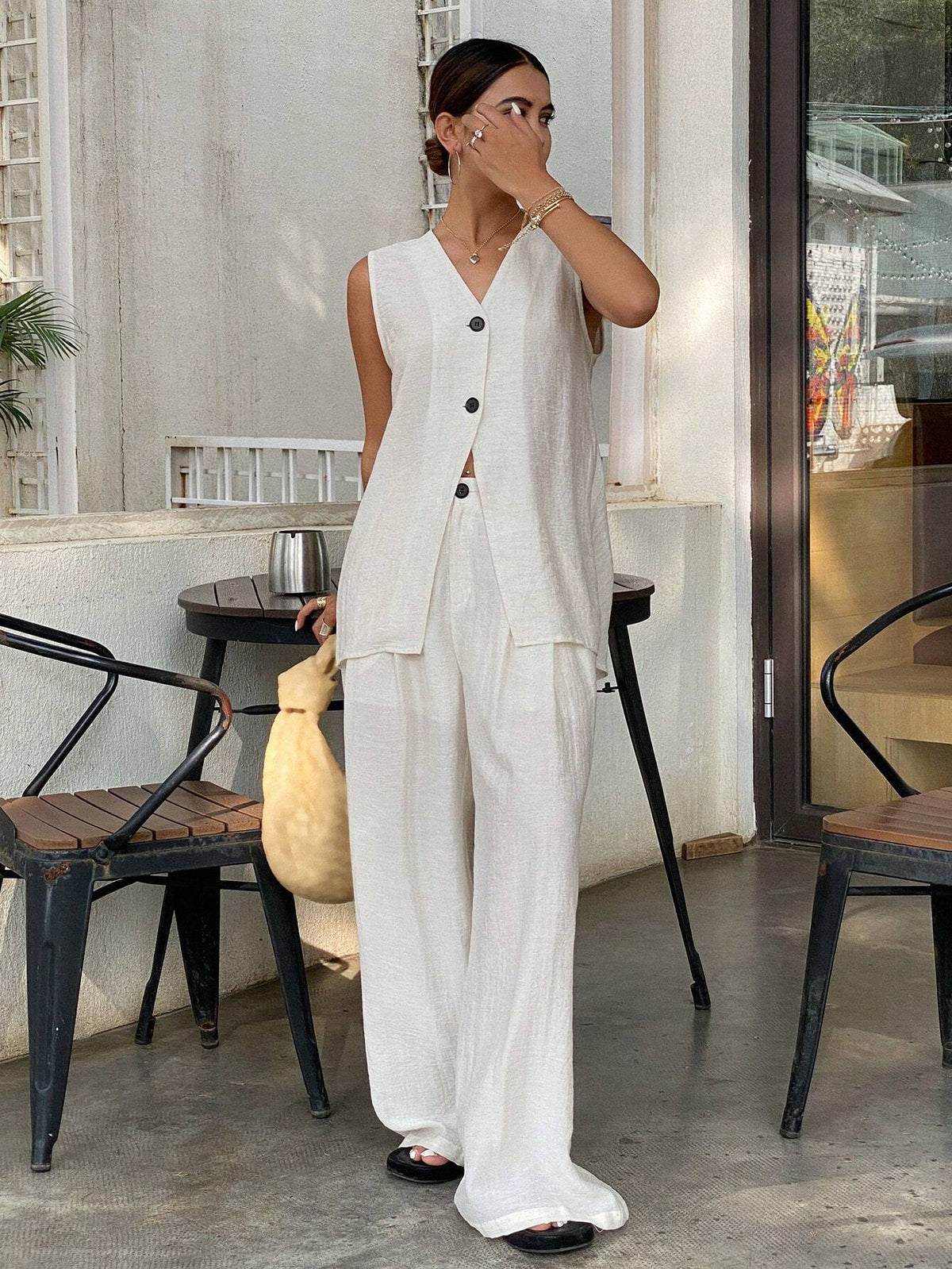 DAZY Women's Solid Color Front Button Sleeveless Casual Blouse & Pant 2 Piece Set