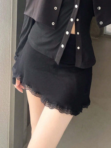 DAZY Women's Solid Color Lace Patchwork Mini Skirt